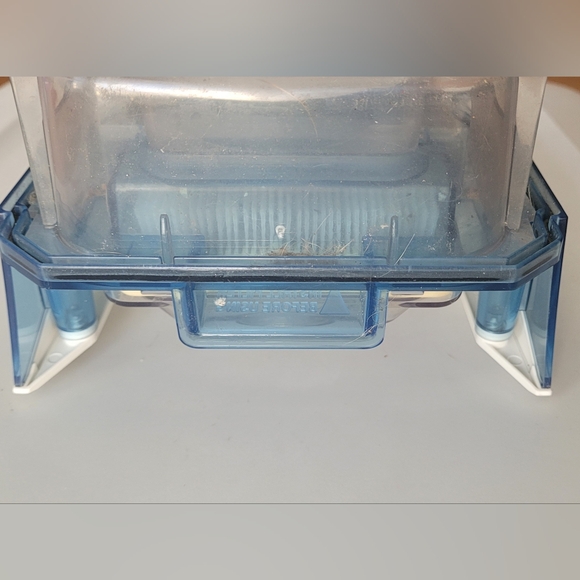 Hoover FloorMate SpinScrub Water Tank H3060 - Picture 3 of 8